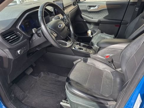 Used 2020 Ford Escape Titanium AWD/4WD image 18