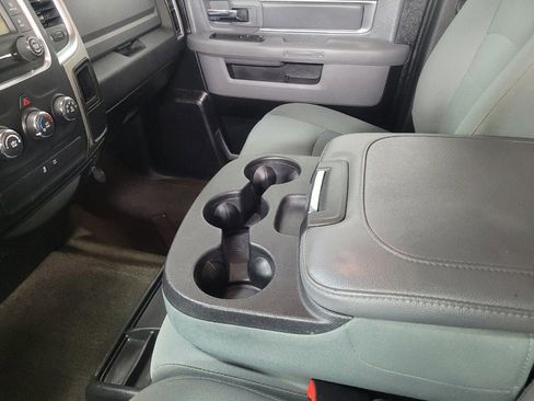 Used 2017 RAM 1500 Classic SLT image 26