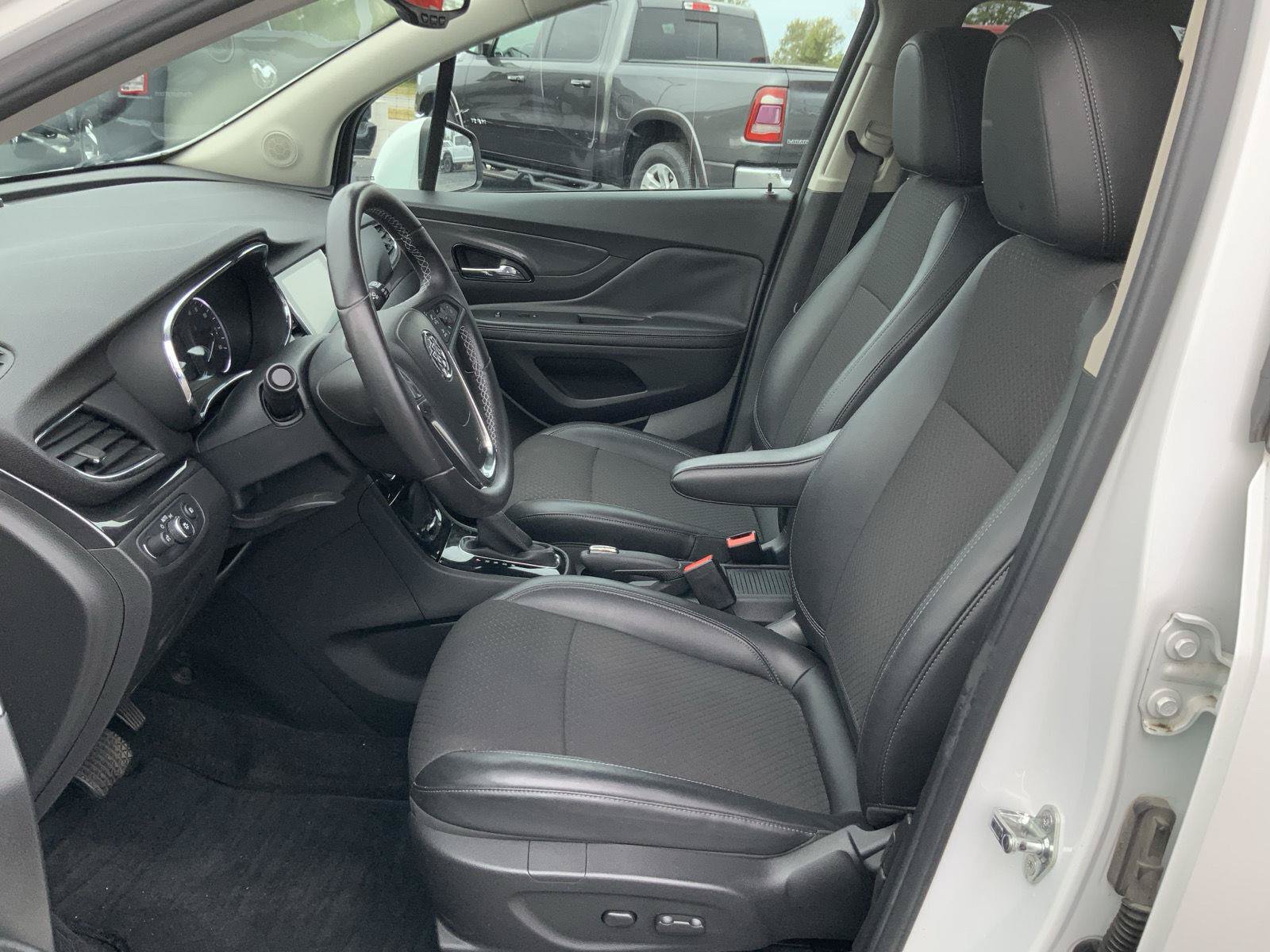 Used 2018 Buick Encore Preferred FWD image 17