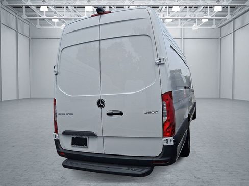 New 2025 Mercedes-Benz Sprinter 2500 image 3