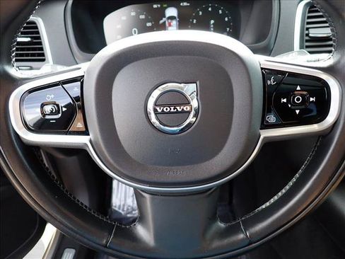 Used 2021 Volvo XC90 T6 Momentum w/ Climate Package AWD/4WD image 19
