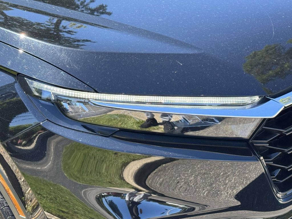 Used 2024 Honda CR-V EX-L image 8