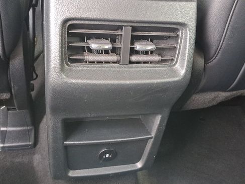 Used 2024 Ford Edge SEL AWD/4WD image 13