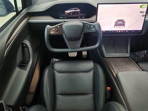Used 2022 Tesla Model X AWD/4WD image 40