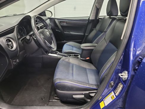 Used 2017 Toyota Corolla SE FWD image 12