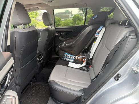Used 2022 Subaru Outback Limited AWD/4WD image 12