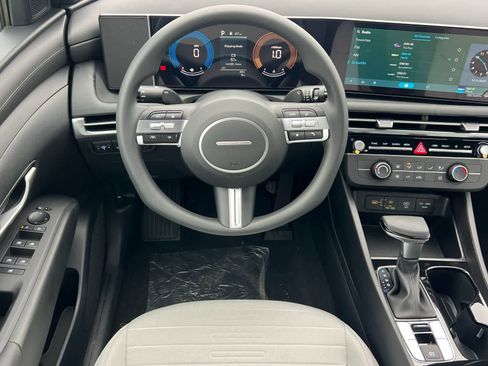 New 2026 Hyundai Santa Cruz SE image 14