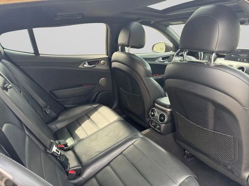 Used 2021 Kia Stinger GT2 AWD/4WD image 32