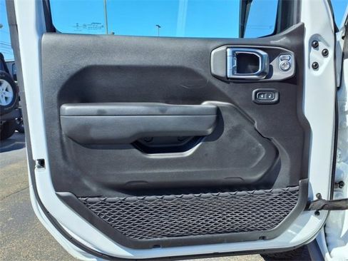 Certified 2022 Jeep Wrangler Unlimited Rubicon 4xe w/ Cold Weather Group image 16