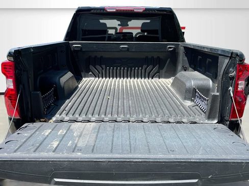 Used 2024 Chevrolet Silverado 1500 LT AWD/4WD image 25