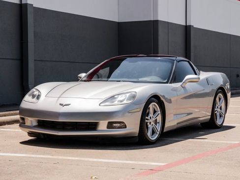 Used 2008 Chevrolet Corvette Coupe w/ Preferred Equipment Group RWD image 6