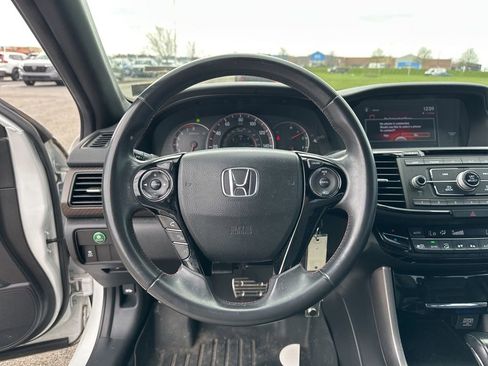 Used 2017 Honda Accord Sport Special Edition image 19