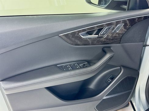 Used 2023 Audi Q8 Prestige image 15