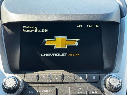 Used 2017 Chevrolet Equinox LT w/ Convenience Package FWD image 11
