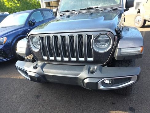 Used 2018 Jeep Wrangler Unlimited Sahara w/ Cold Weather Group AWD/4WD image 2