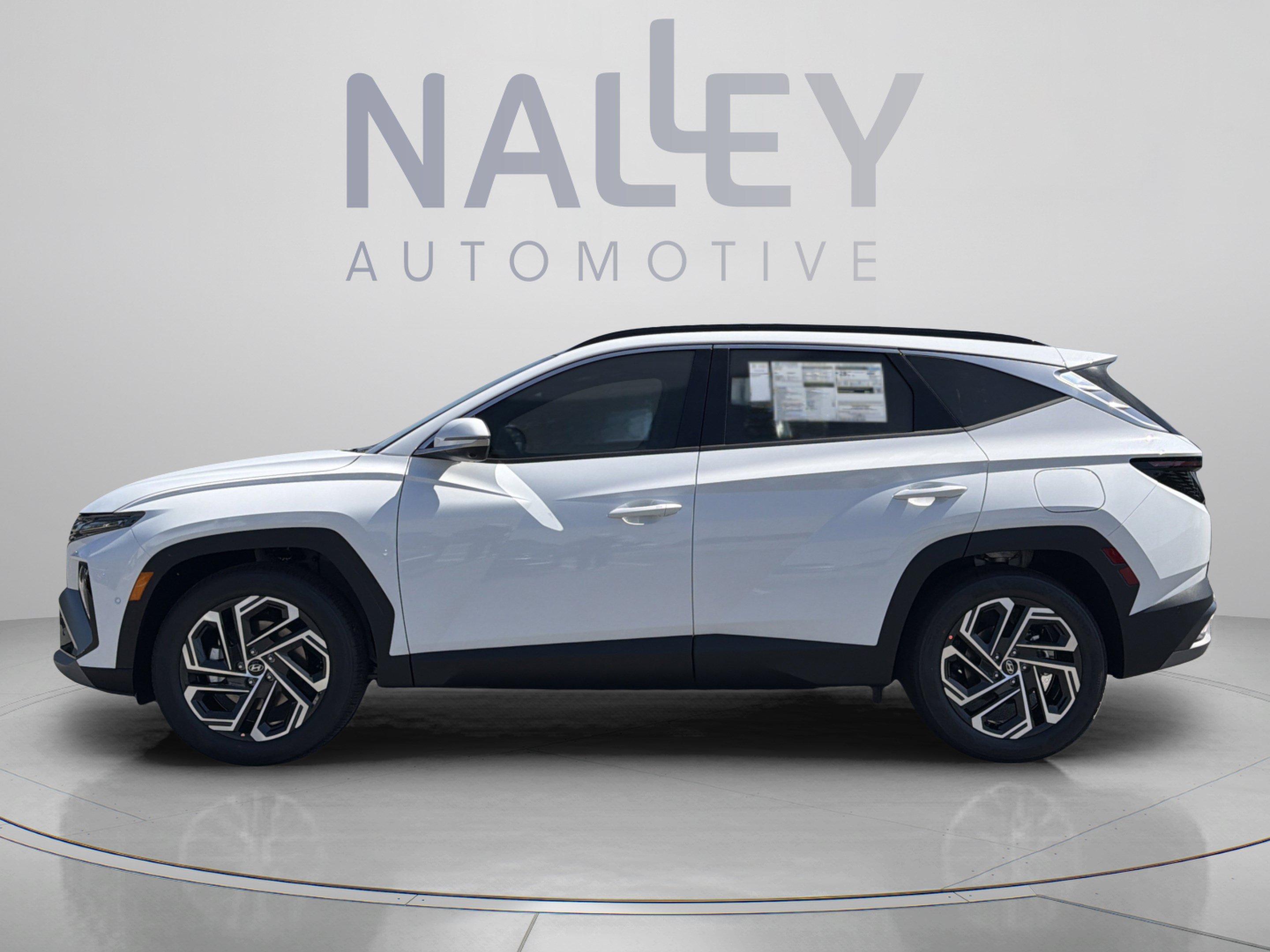 New 2026 Hyundai Tucson Limited FWD image 2