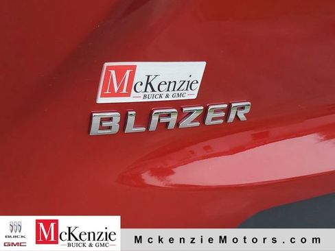 Used 2021 Chevrolet Blazer LT FWD image 27