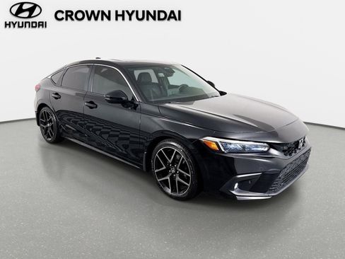 Used 2022 Honda Civic Sport Touring image 4