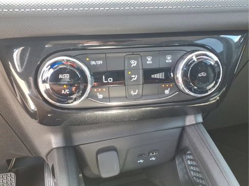New 2026 Chevrolet TrailBlazer LT w/ Convenience Package FWD image 10