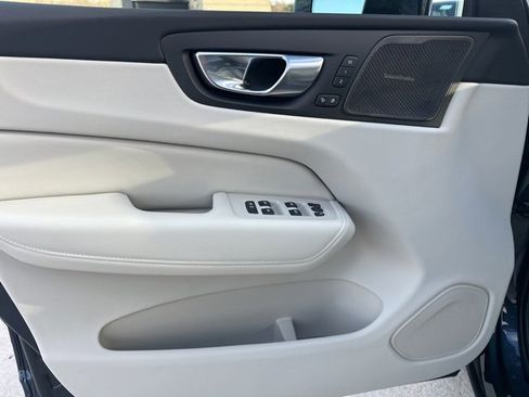New 2026 Volvo XC60 B5 Ultra w/ Protection Package Premier image 12