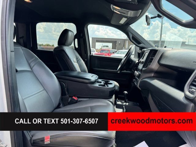 Used 2024 RAM 5500 Tradesman w/ Chrome Appearance Group AWD/4WD image 11