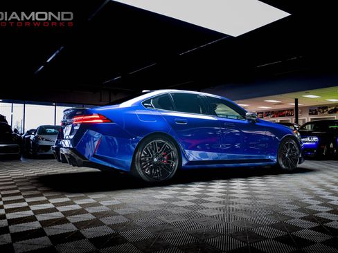 Used 2025 BMW M5 w/ Carbon Package image 64