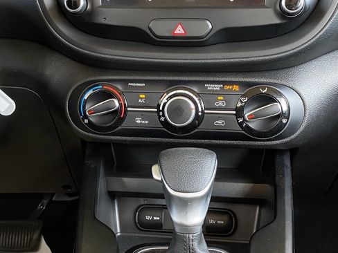 Used 2024 Kia Soul LX w/ Option Group 015 image 9