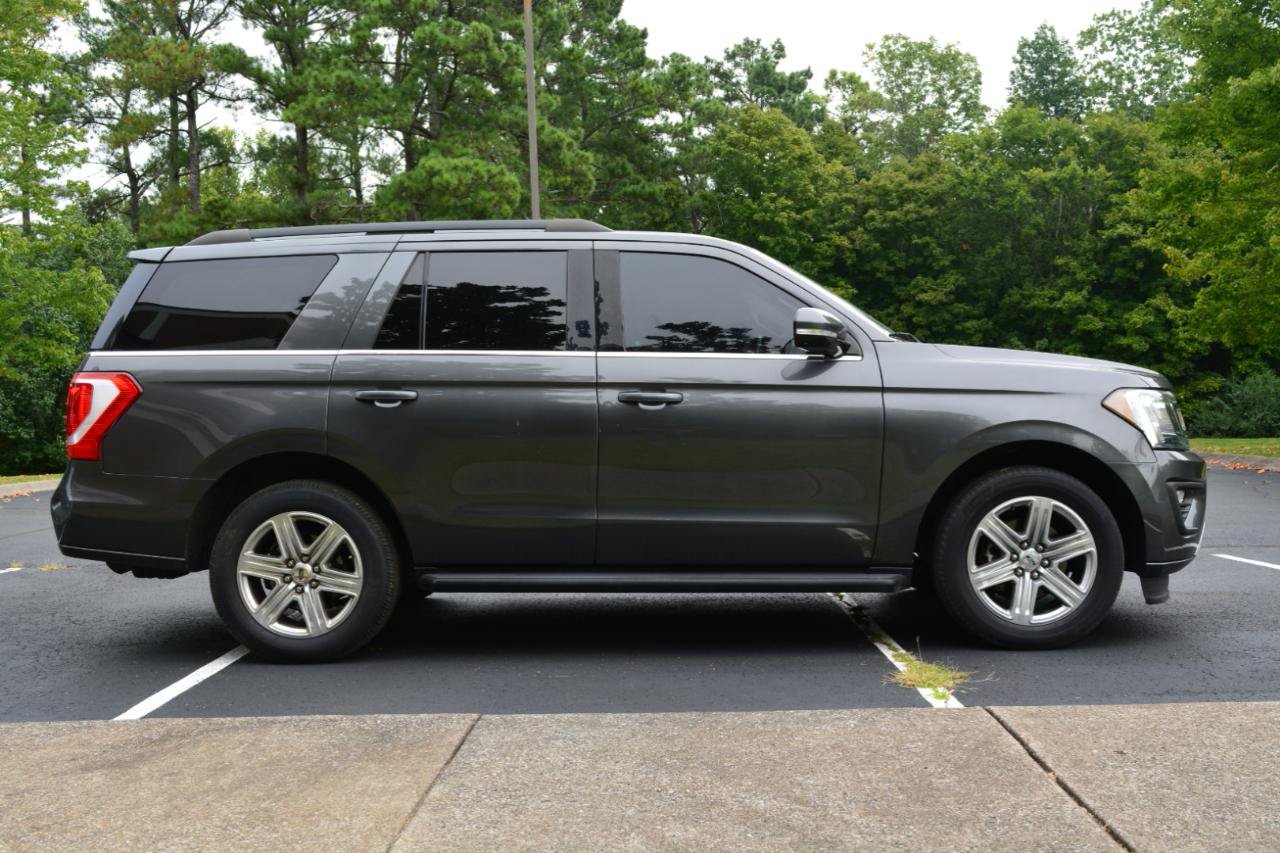 Used 2019 Ford Expedition XLT w/ Equipment Group 201A AWD/4WD image 4