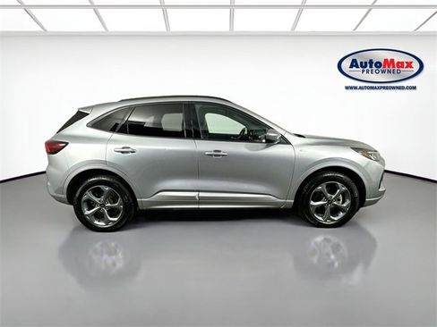 Used 2023 Ford Escape ST-Line Select image 9