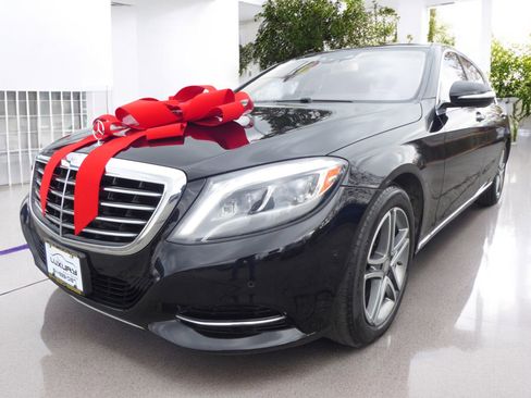 Used 2016 Mercedes-Benz S 550 4MATIC Sedan w/ Premium Package image 5