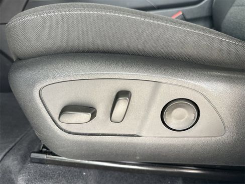 Certified 2025 GMC Acadia Elevation image 15