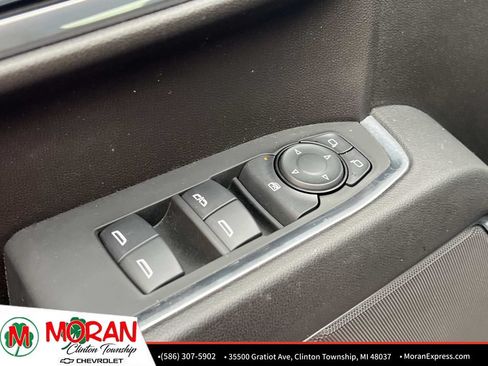 Used 2024 Chevrolet Silverado 1500 LT AWD/4WD image 16