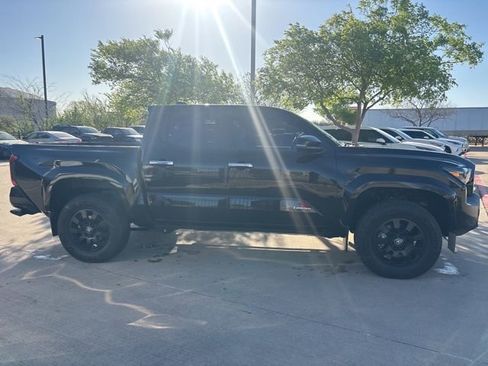 Certified 2024 Toyota Tacoma Limited w/ Limited Package (LT) AWD/4WD image 4