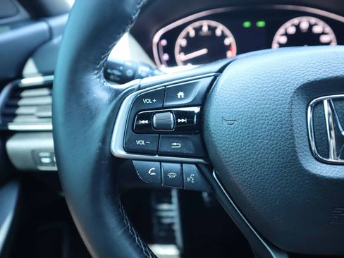 Used 2019 Honda Accord Sport image 15