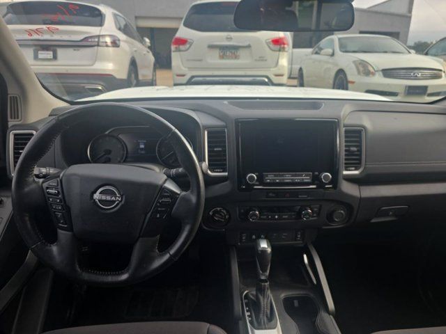 Used 2024 Nissan Frontier SV w/ Technology Package AWD/4WD image 9