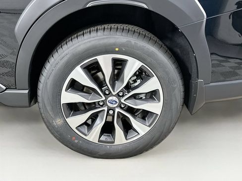 Used 2025 Subaru Outback Limited AWD/4WD image 24