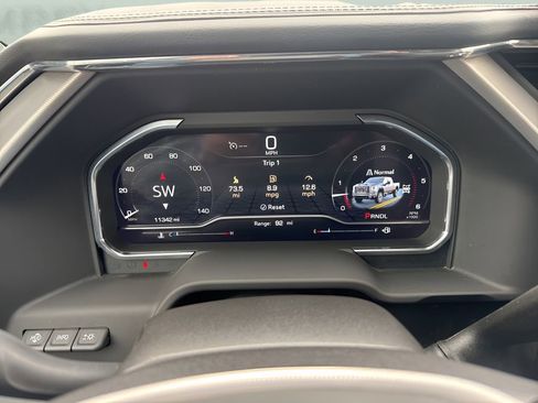 Used 2025 GMC Sierra 3500 Denali w/ Denali Reserve Package image 27