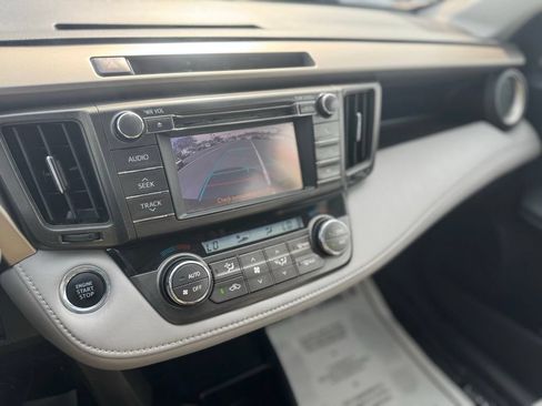 Used 2013 Toyota RAV4 Limited AWD/4WD image 35