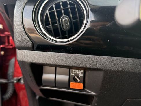 Used 2008 MAZDA MX-5 Miata Sport w/ Convenience Pkg image 16