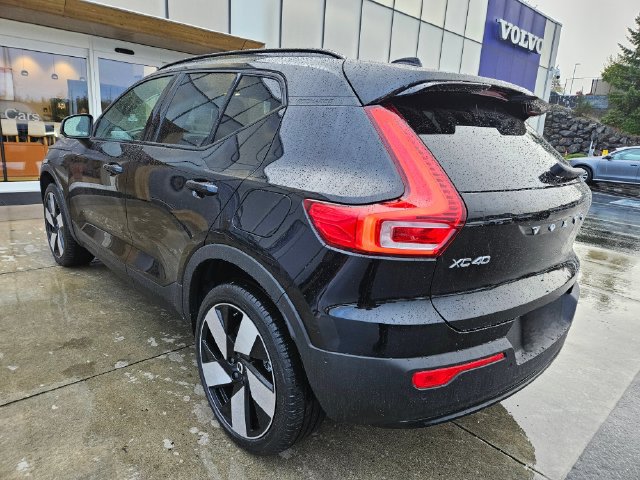 Used 2023 Volvo XC40 P8 Recharge Ultimate AWD/4WD image 7