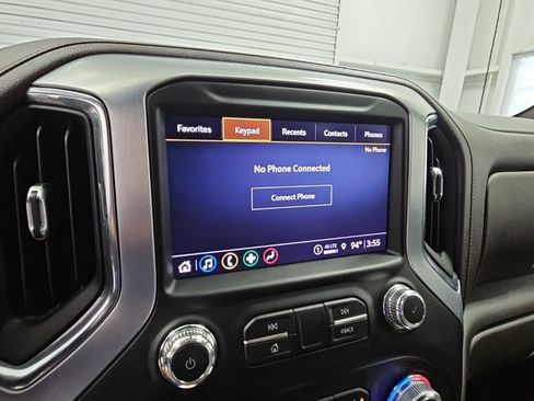 Certified 2021 GMC Sierra 1500 SLT w/ SLT Premium Package AWD/4WD image 16