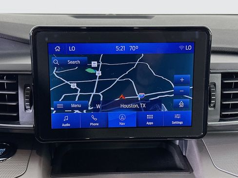 Used 2022 Ford Explorer XLT w/ Equipment Group 202A image 22