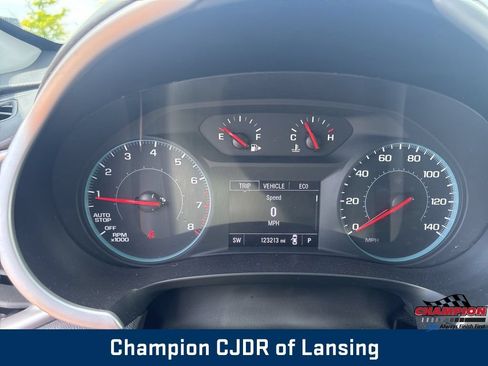 Used 2022 Chevrolet Malibu LT FWD image 21