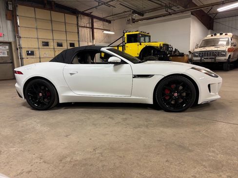 Used 2014 Jaguar F-TYPE Convertible RWD image 7