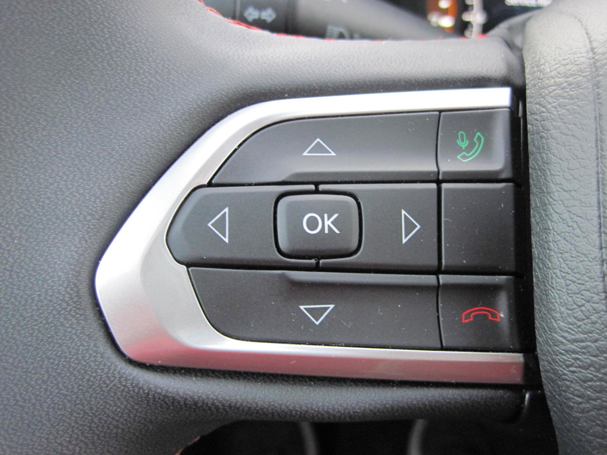 Used 2023 Jeep Compass Trailhawk AWD/4WD image 14