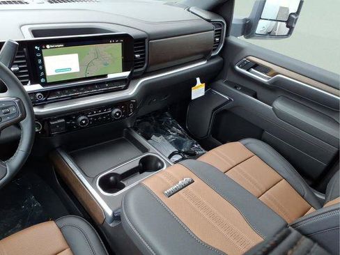 New 2026 Chevrolet Silverado 3500 High Country w/ High Country Premium Package AWD/4WD image 11