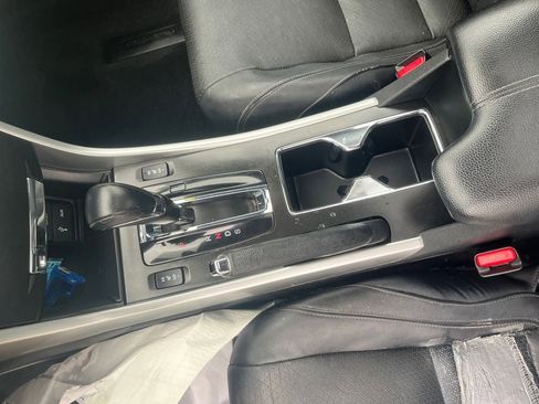 Used 2015 Honda Accord EX-L image 27