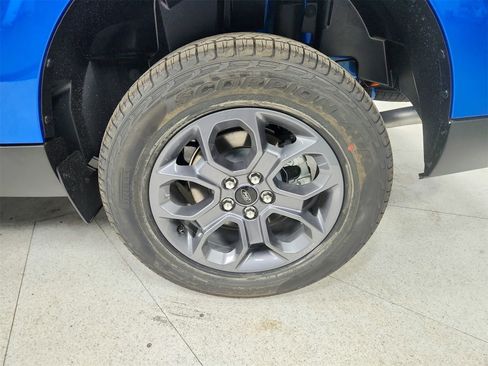 New 2025 Ford Maverick XLT w/ XLT Luxury Package image 45