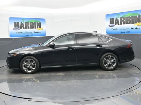 Used 2023 Honda Accord EX image 2