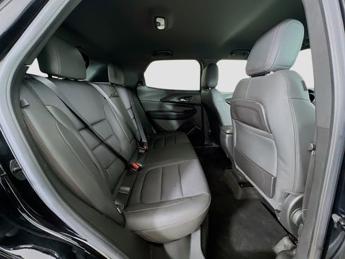 Used 2023 Chevrolet TrailBlazer RS image 27